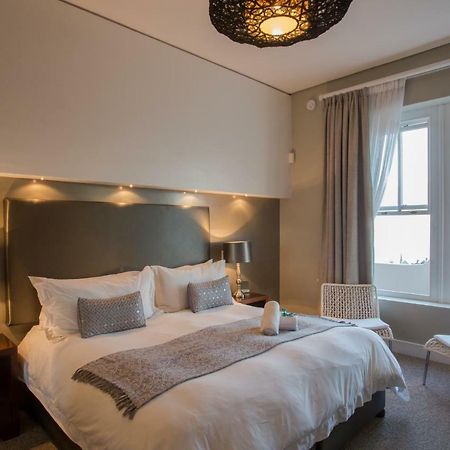94 On Rodger Hotel Mossel Bay Eksteriør billede