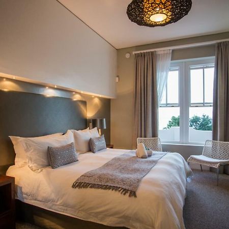 94 On Rodger Hotel Mossel Bay Eksteriør billede