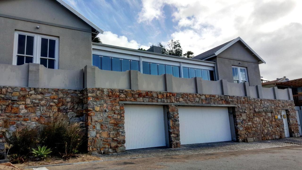 94 On Rodger Hotel Mossel Bay Eksteriør billede