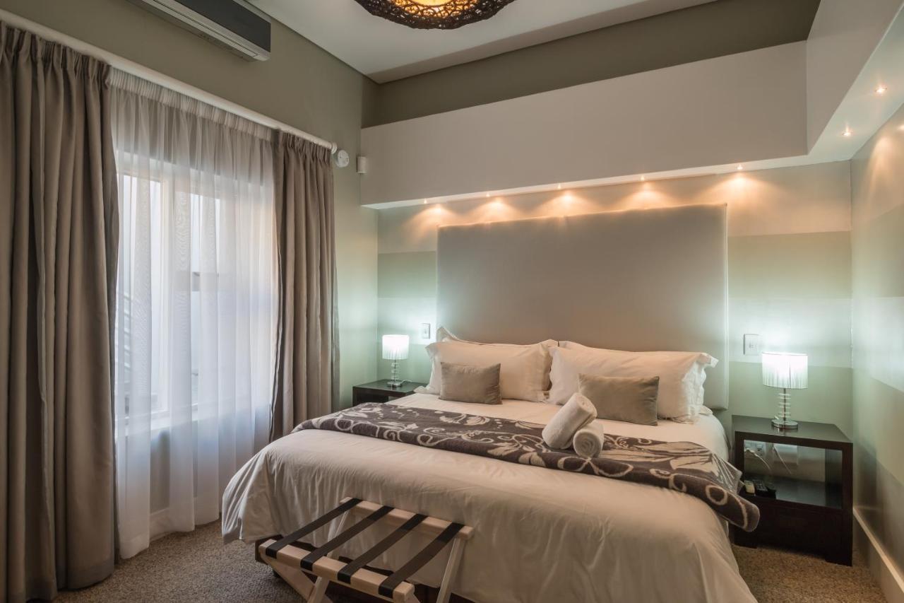 94 On Rodger Hotel Mossel Bay Eksteriør billede