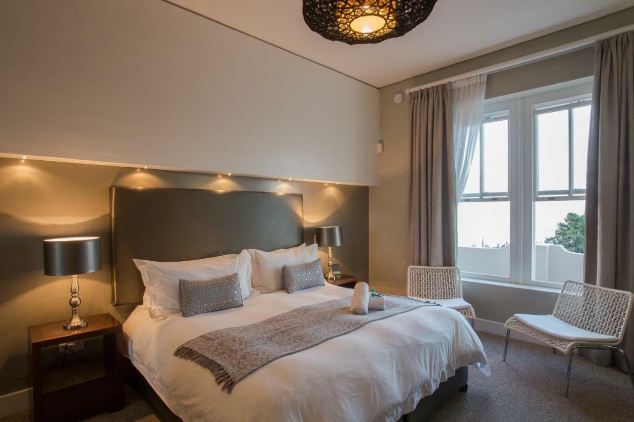 94 On Rodger Hotel Mossel Bay Eksteriør billede
